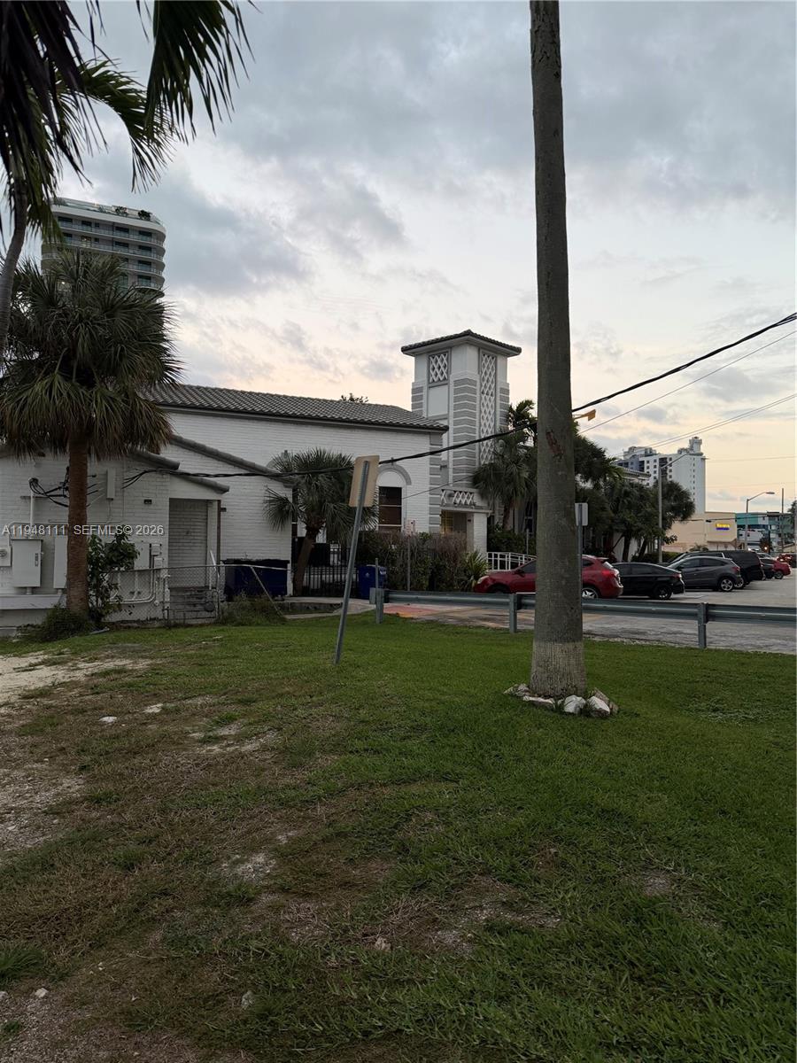 BONI VISTA TWO CONDO - Residential