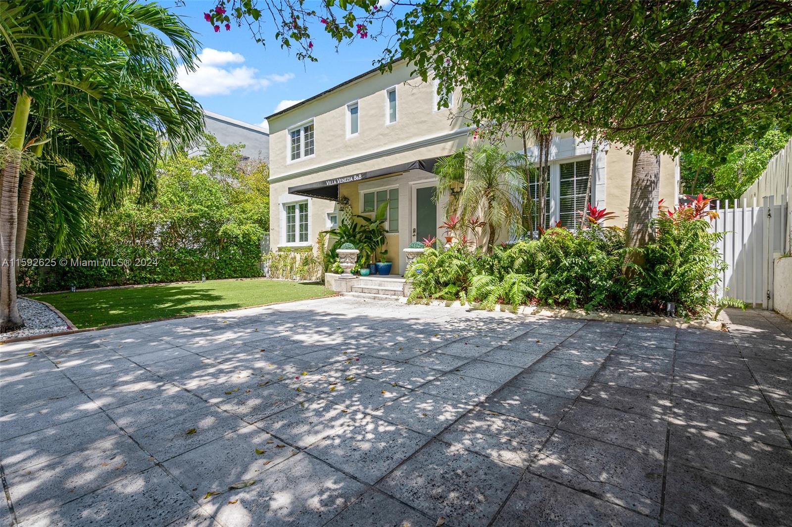 Property for Sale at 745747 Lenox Ave , Miami Beach, Miami-Dade County, Florida - Bedrooms: 11 
Bathrooms: 10  - $3,695,000