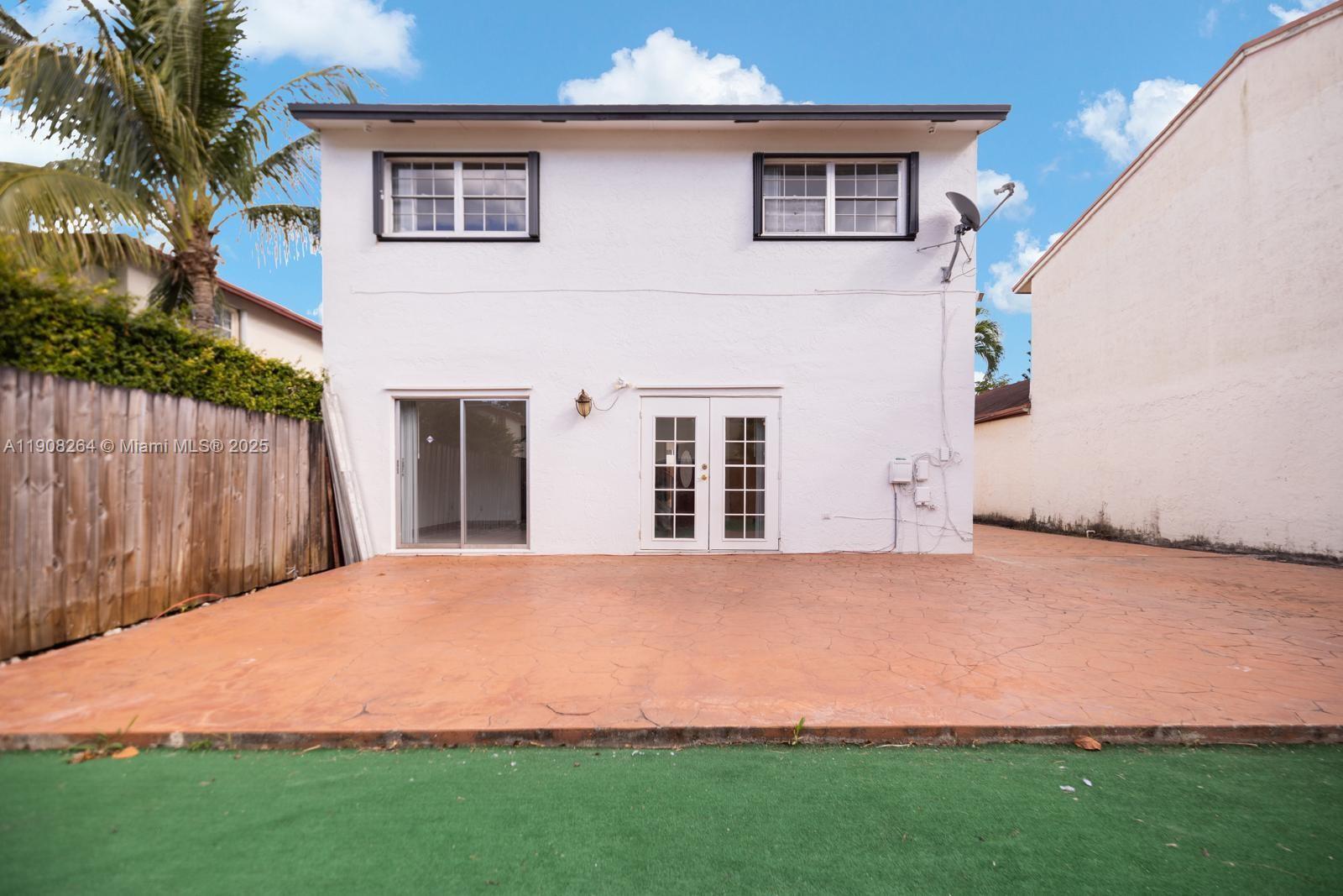 JUNIPER AT THE HAMMOCKS - Residential