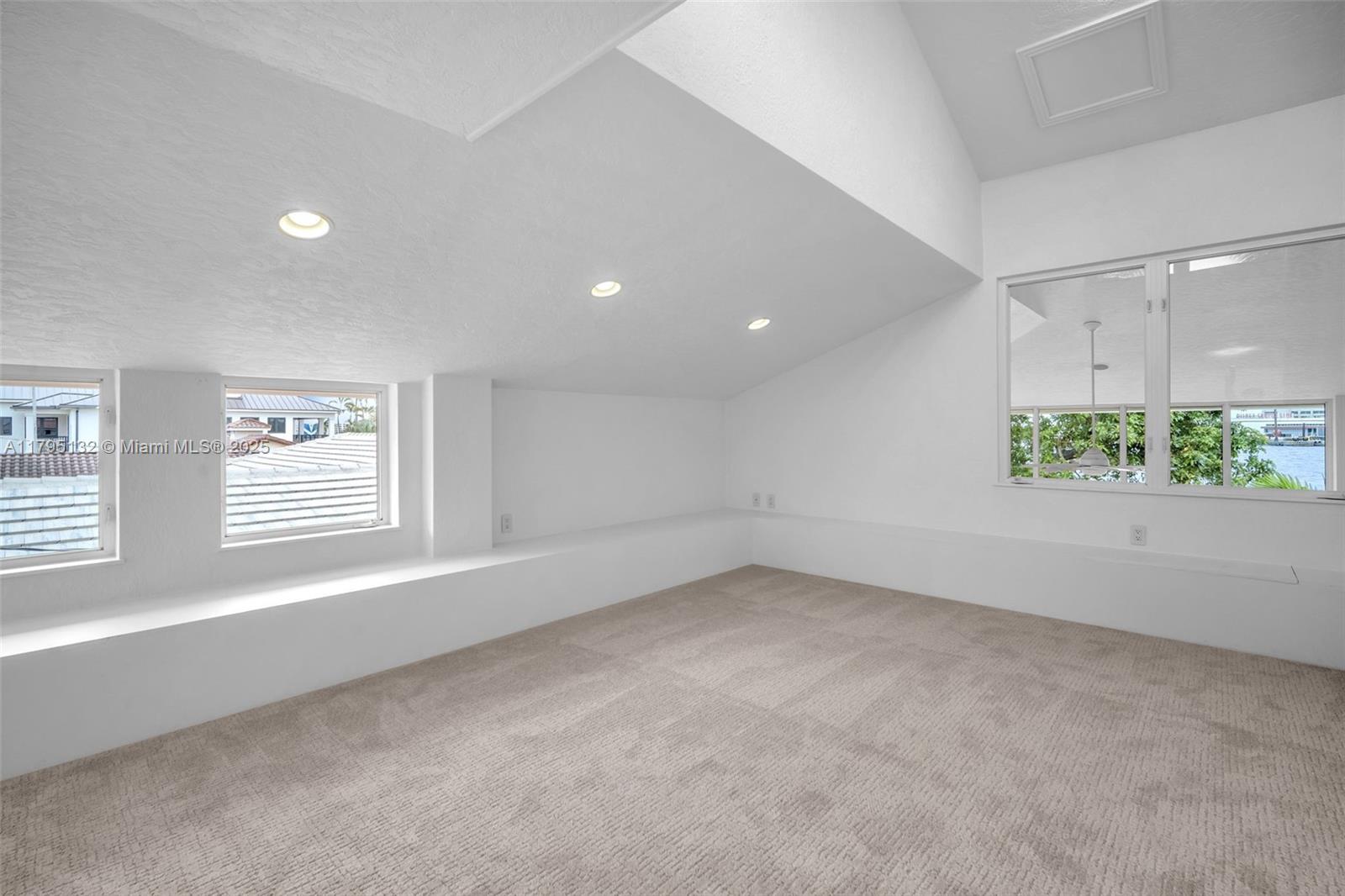 HARBOUR HEIGHTS ADD - Residential