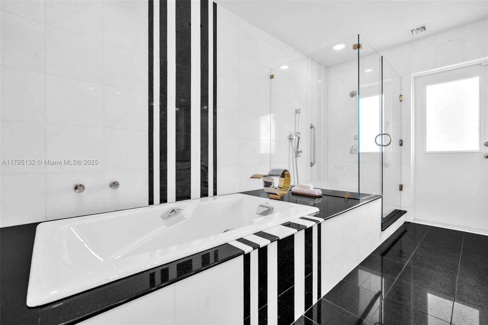 HARBOUR HEIGHTS ADD - Residential