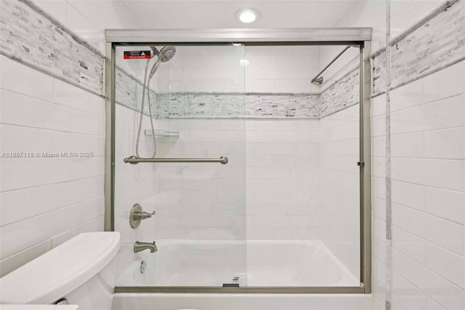 MIRAMAR ISLES SEC 7 - Residential