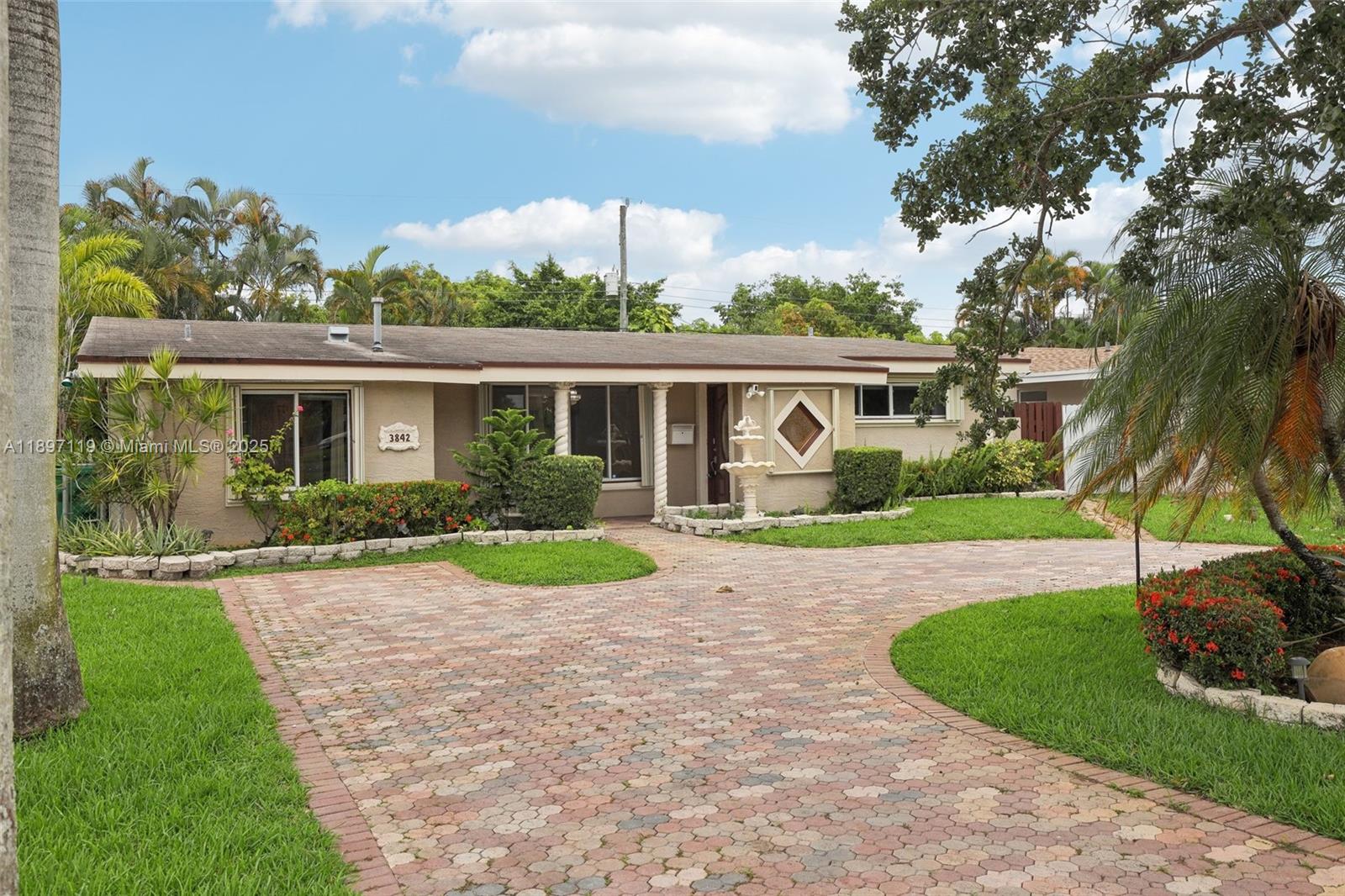 MIRAMAR ISLES SEC 7 - Residential