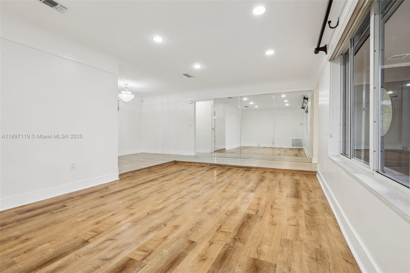 MIRAMAR ISLES SEC 7 - Residential