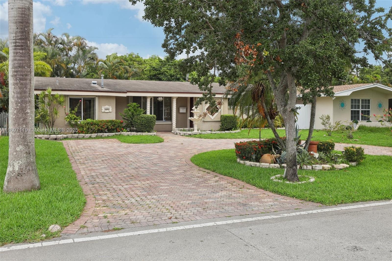 MIRAMAR ISLES SEC 7 - Residential