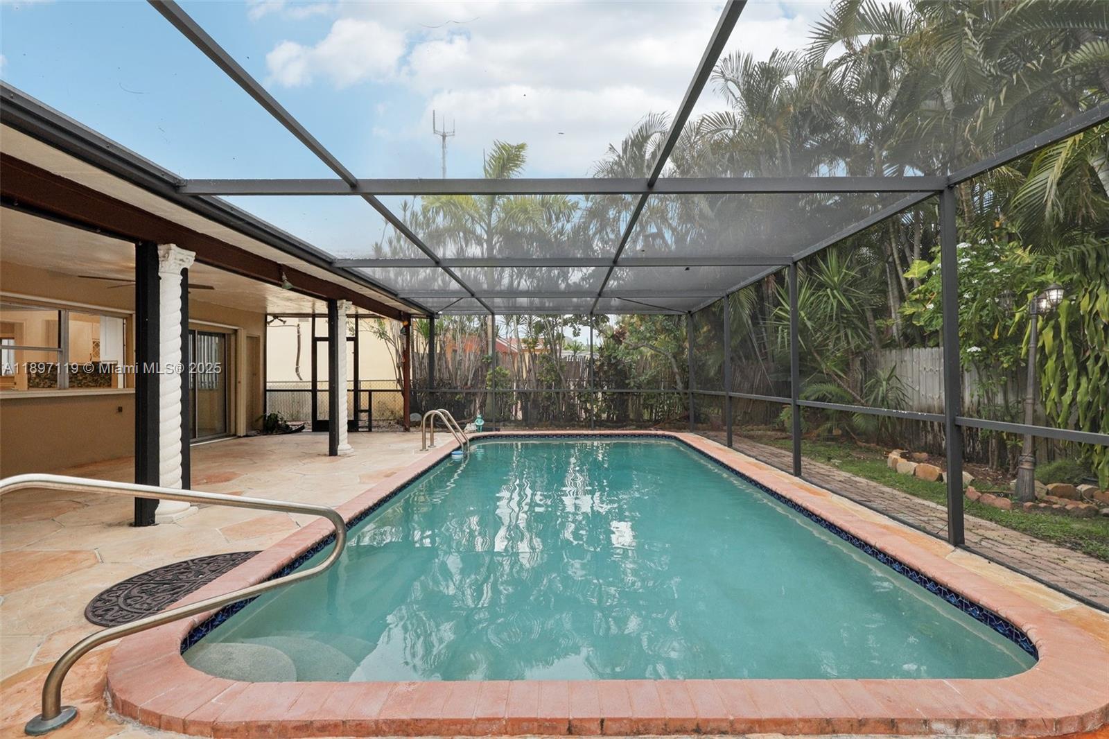 MIRAMAR ISLES SEC 7 - Residential