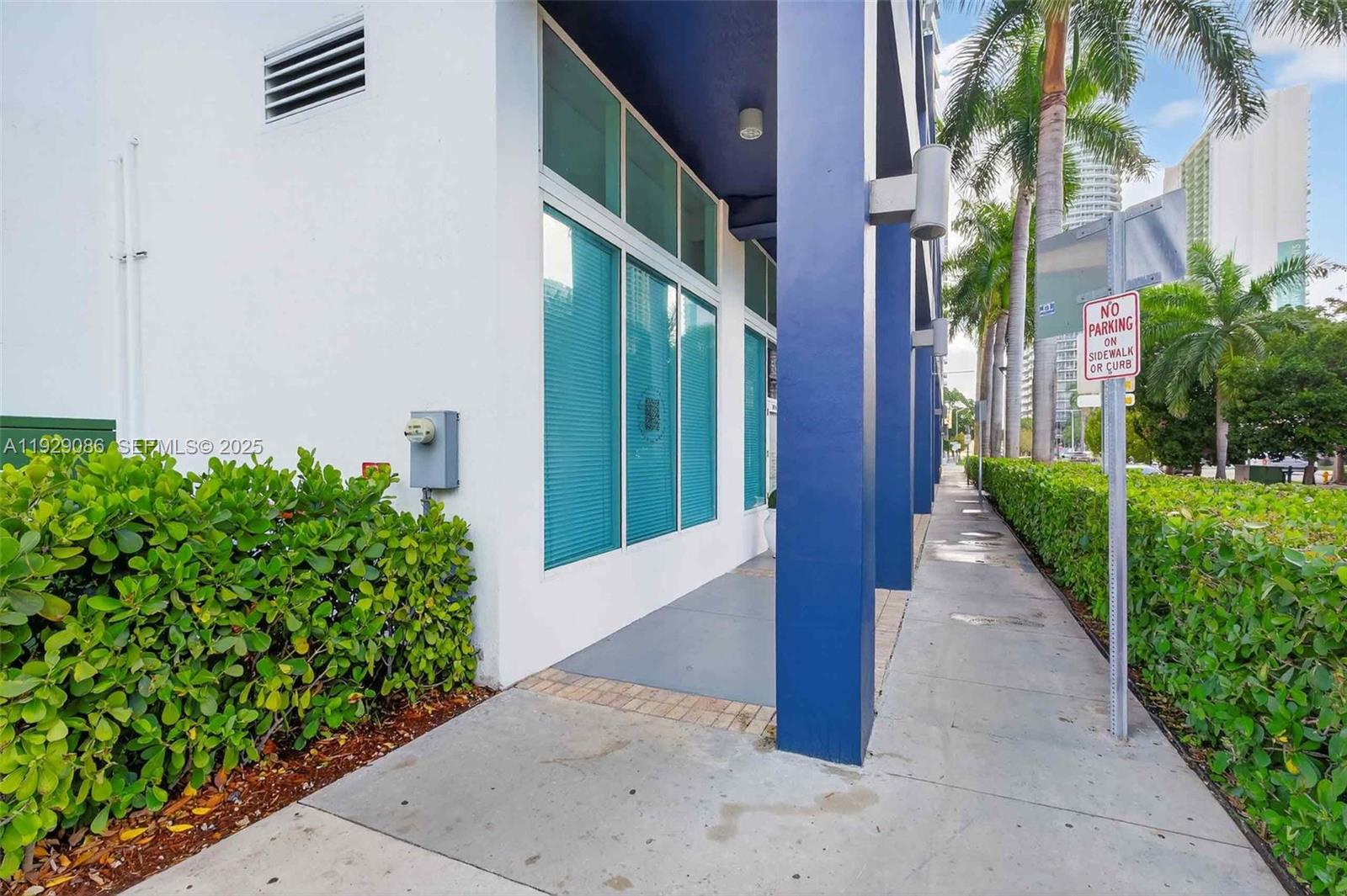 1800 BISCAYNE PLAZA CONDO - Commercial Sale