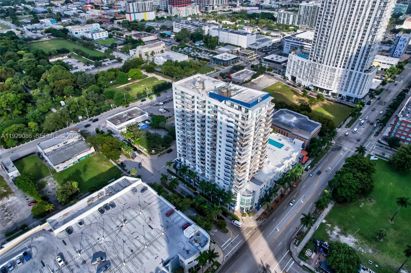 1800 BISCAYNE PLAZA CONDO - Commercial Sale