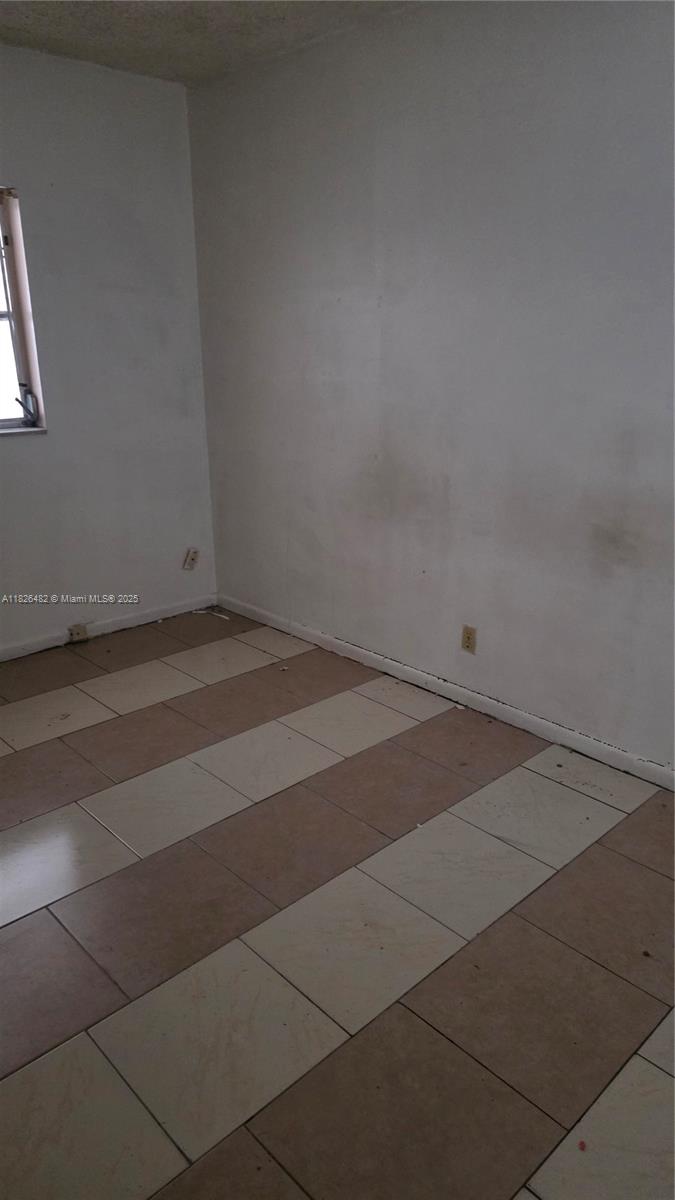 9723 SW 3rd St, Boca Raton, FL, 33428/$374,900 4 9723 SW 3rd St