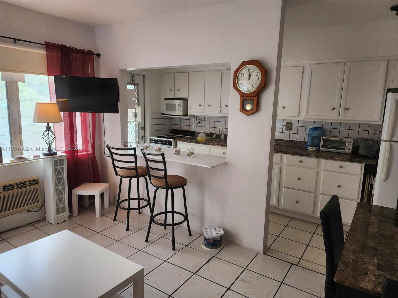 First floor, fully furnished. Ceramic floor throughout the unit. Located in the heart of Miami, 1 bedroom, Fully furnished. Near to the beaches and Downtown. This Co-op own the Land. Gated community, 55+, Roof has been redone in 2022. Very good location