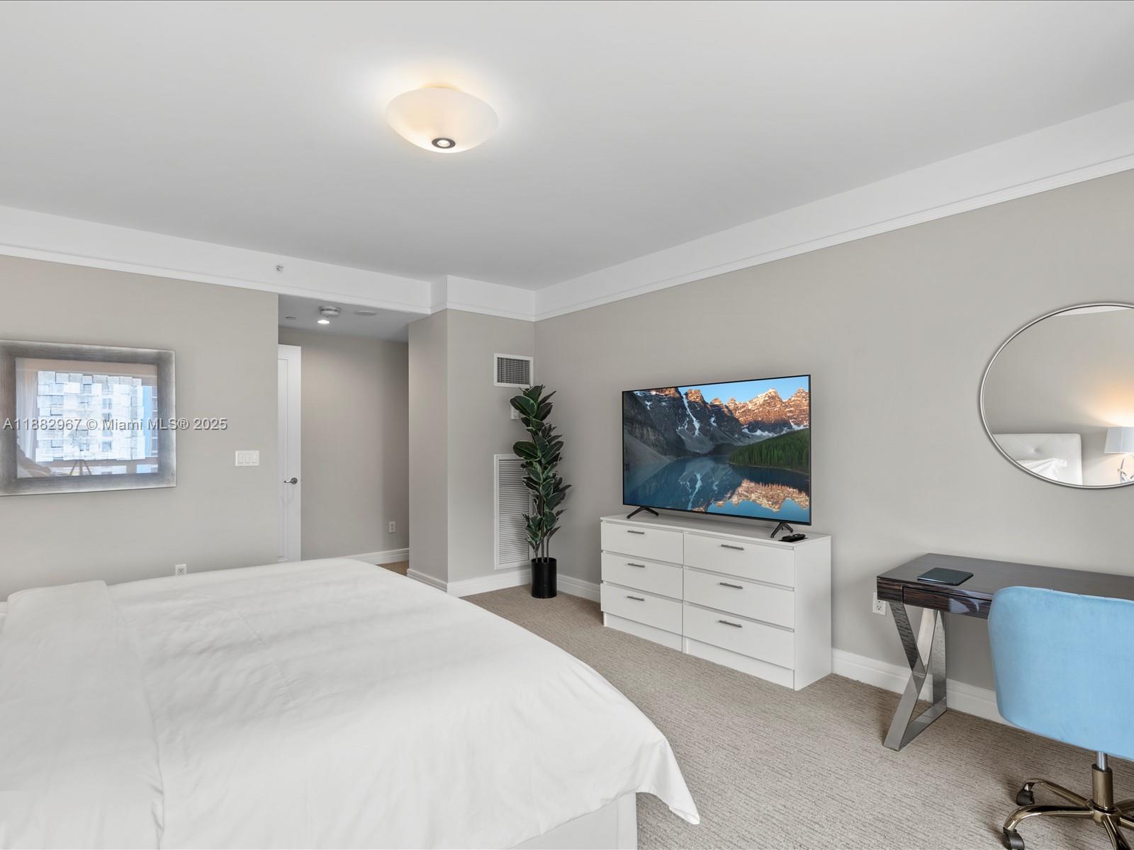 MILLENNIUM TOWER CONDOMIN - Residential