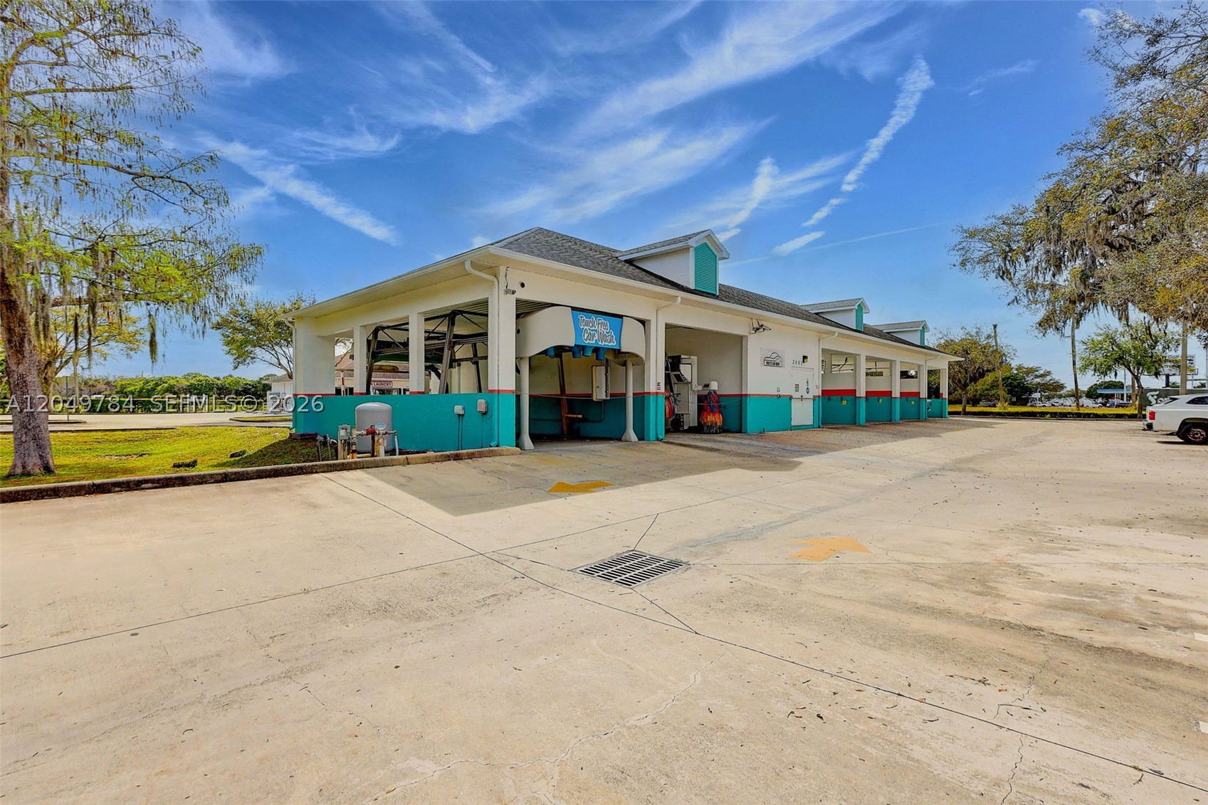 3901 Orange Ave