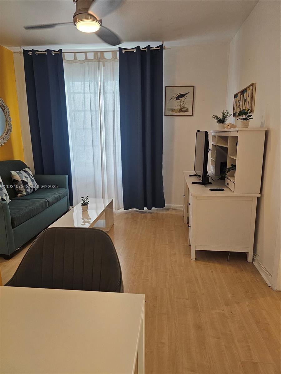 THE EMPIRE CONDO - Residential