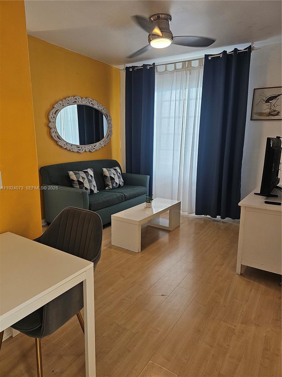 THE EMPIRE CONDO - Residential