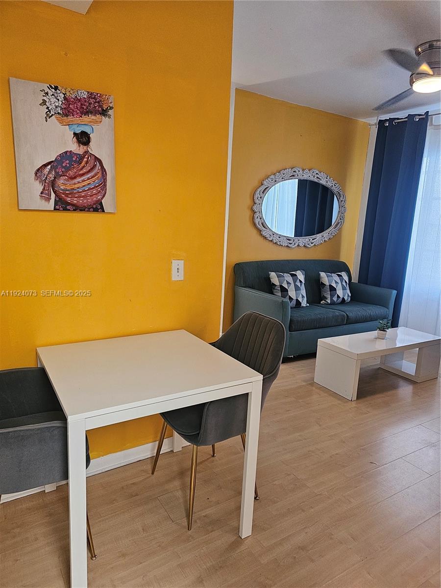 THE EMPIRE CONDO - Residential