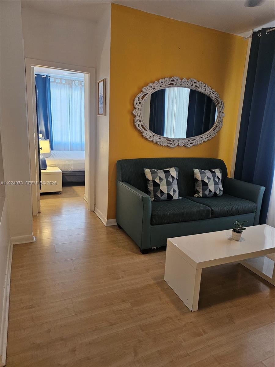 THE EMPIRE CONDO - Residential