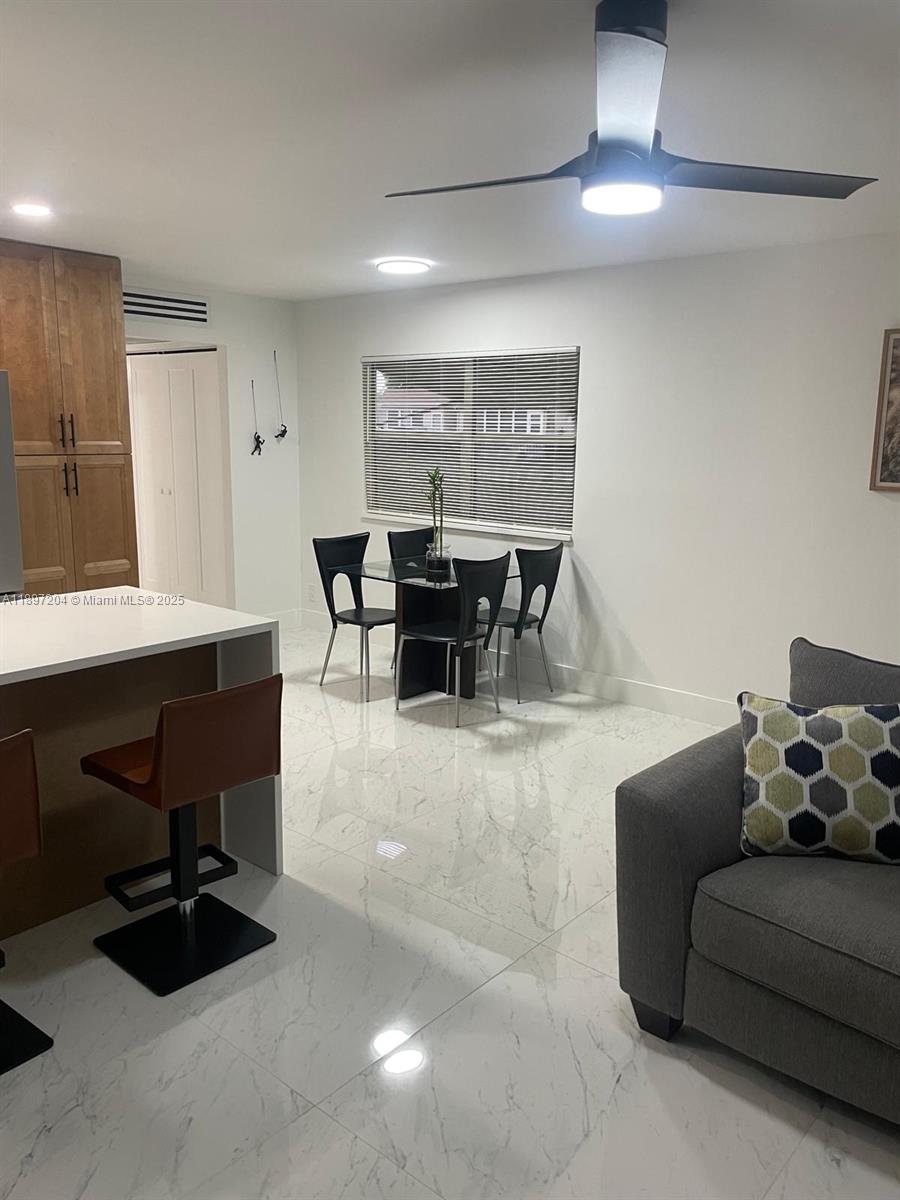 KINGS POINT SEVILLE CONDO - Residential