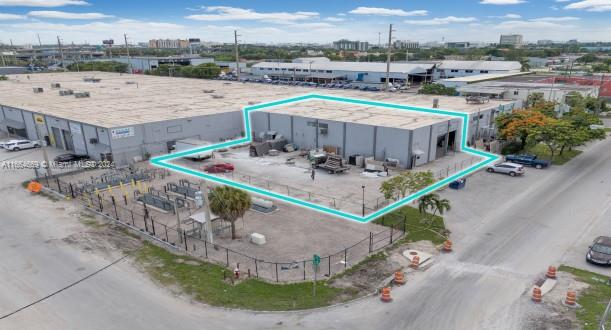 Unit #3724, 1 of 4 available, with +/- 6,818 SF of rentable space. The unit features 18' clear ceiling heights, two large entry doors for easy access, and a secure fenced-in area, including a 3,900 SF lot ideal for storing materials and equipment.