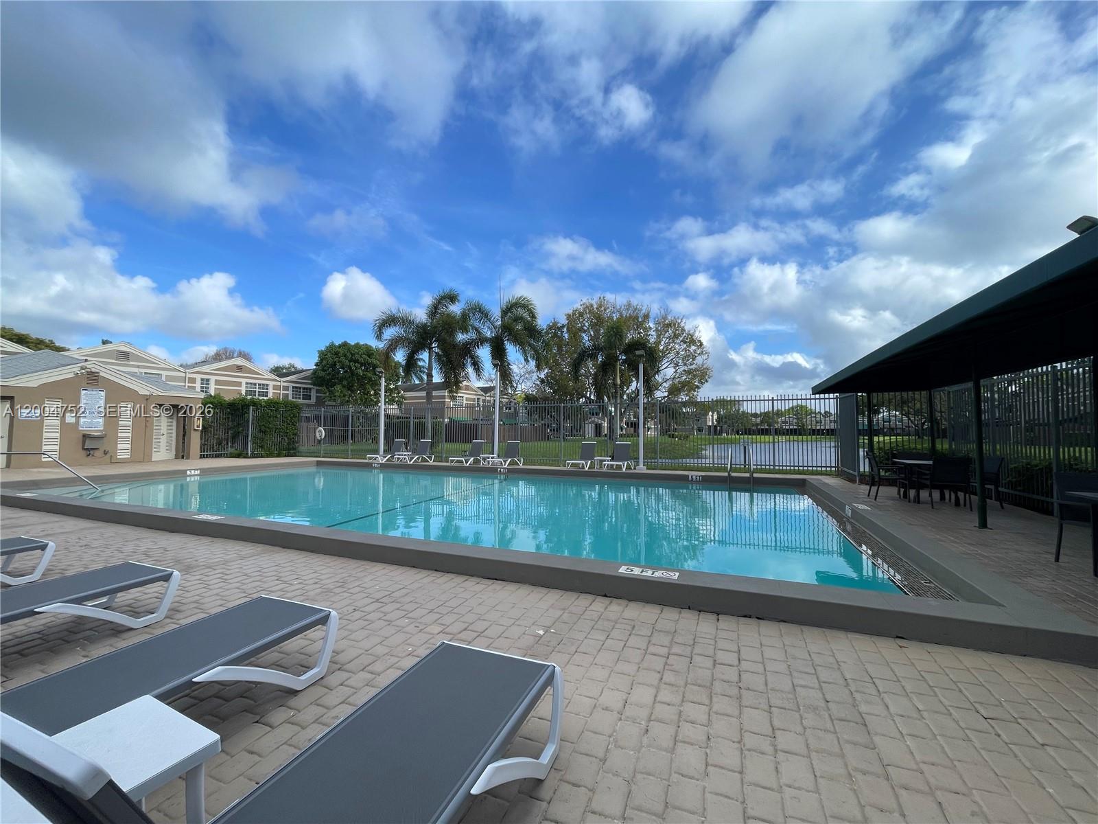 FLAMINGO GARDENS PHASE FO - Residential