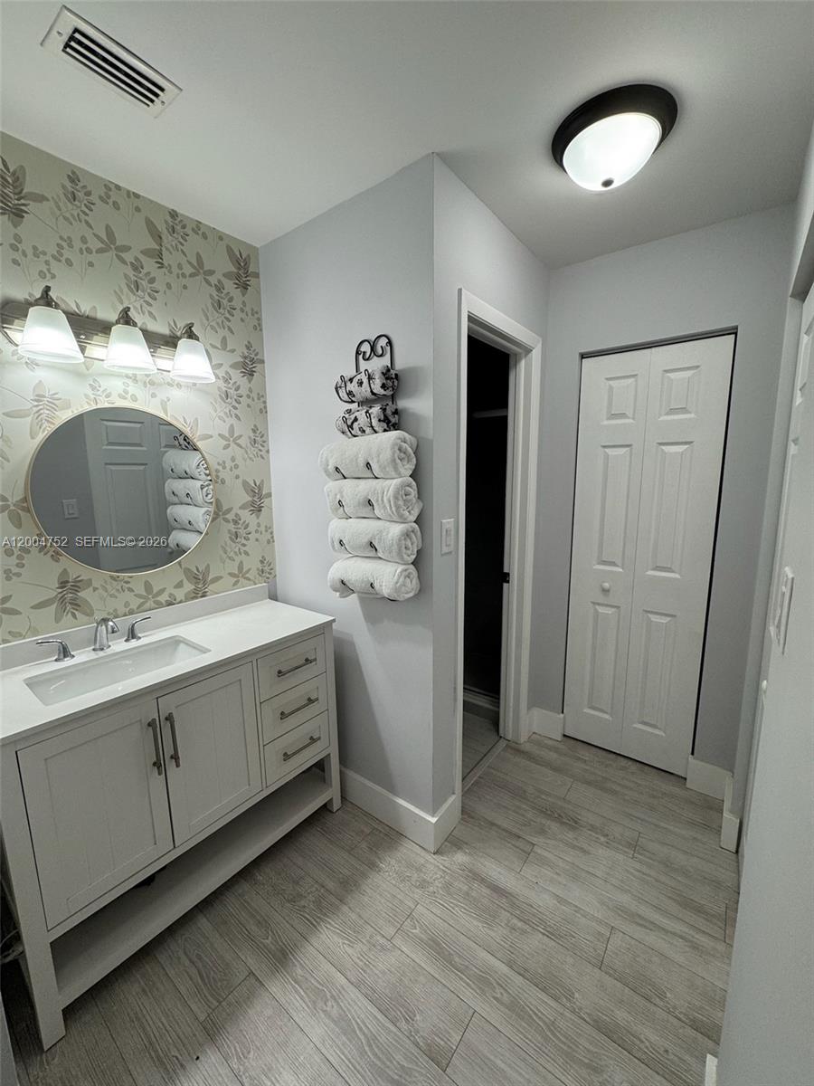 FLAMINGO GARDENS PHASE FO - Residential