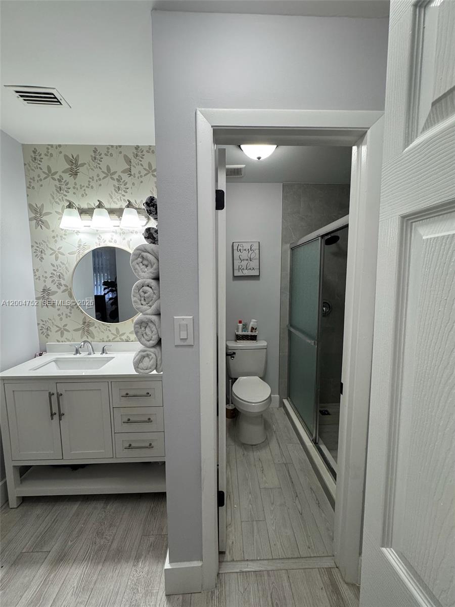 FLAMINGO GARDENS PHASE FO - Residential