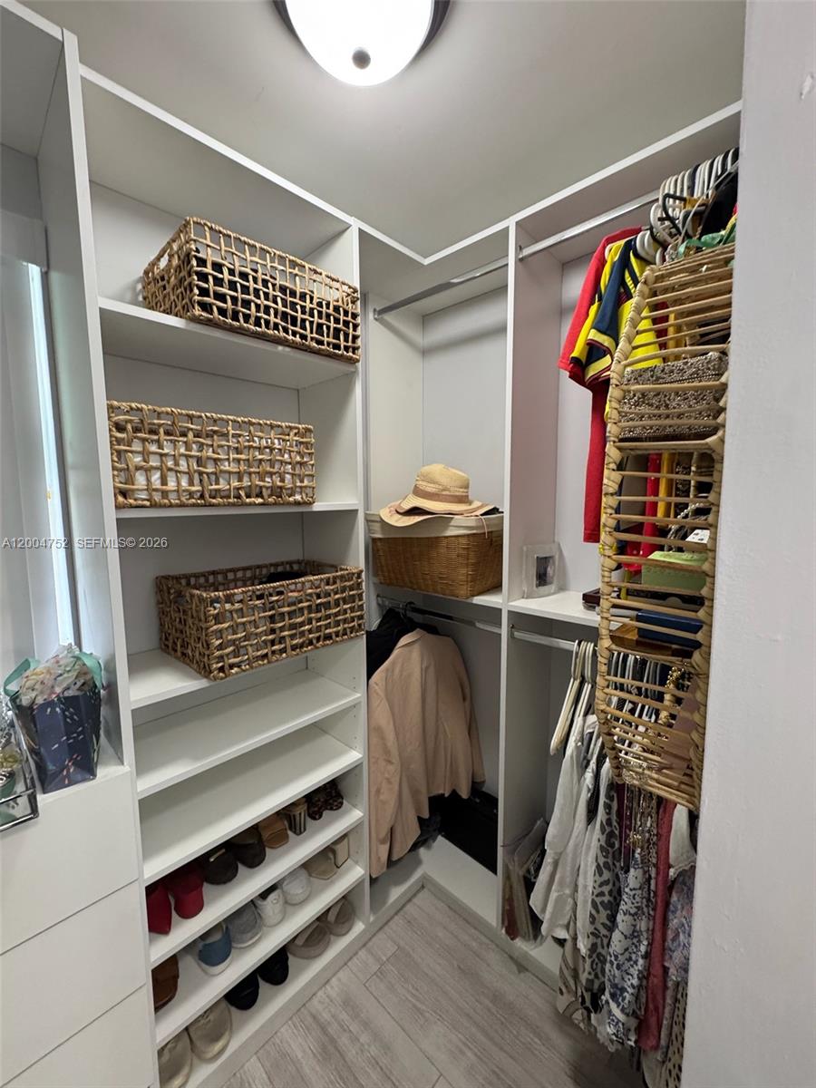 FLAMINGO GARDENS PHASE FO - Residential