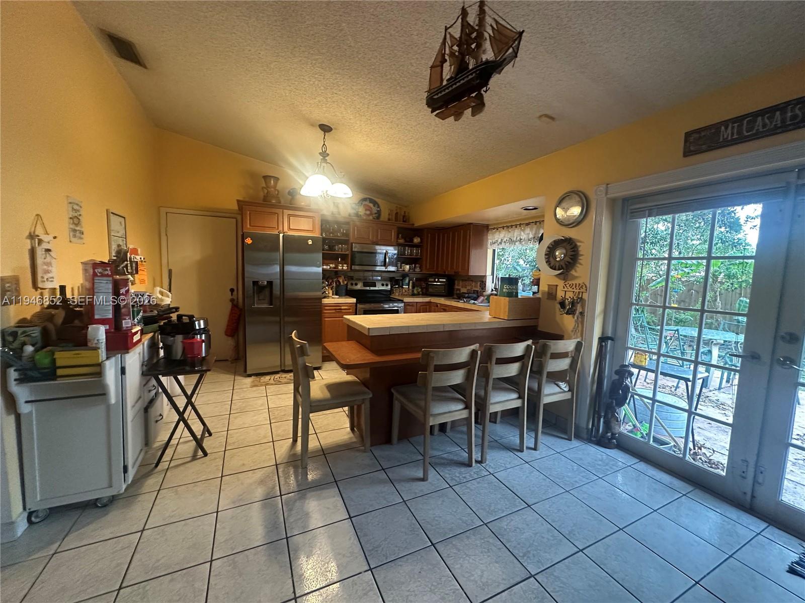 COUNTRY LAKE MANORS SEC 2 - Residential