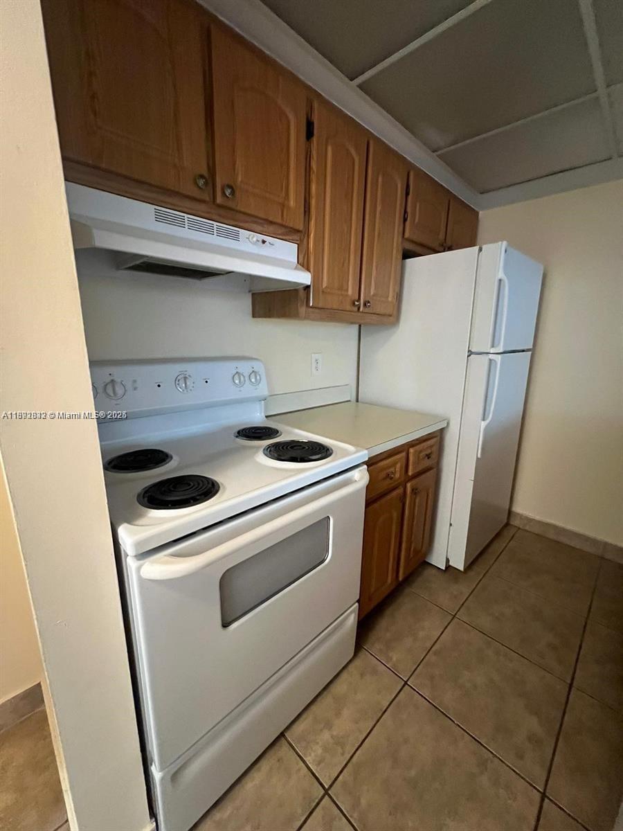 TARA GARDENS 1 CONDO - Residential Lease