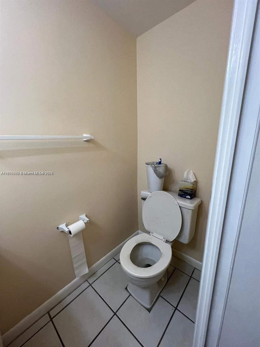 TARA GARDENS 1 CONDO - Residential Lease