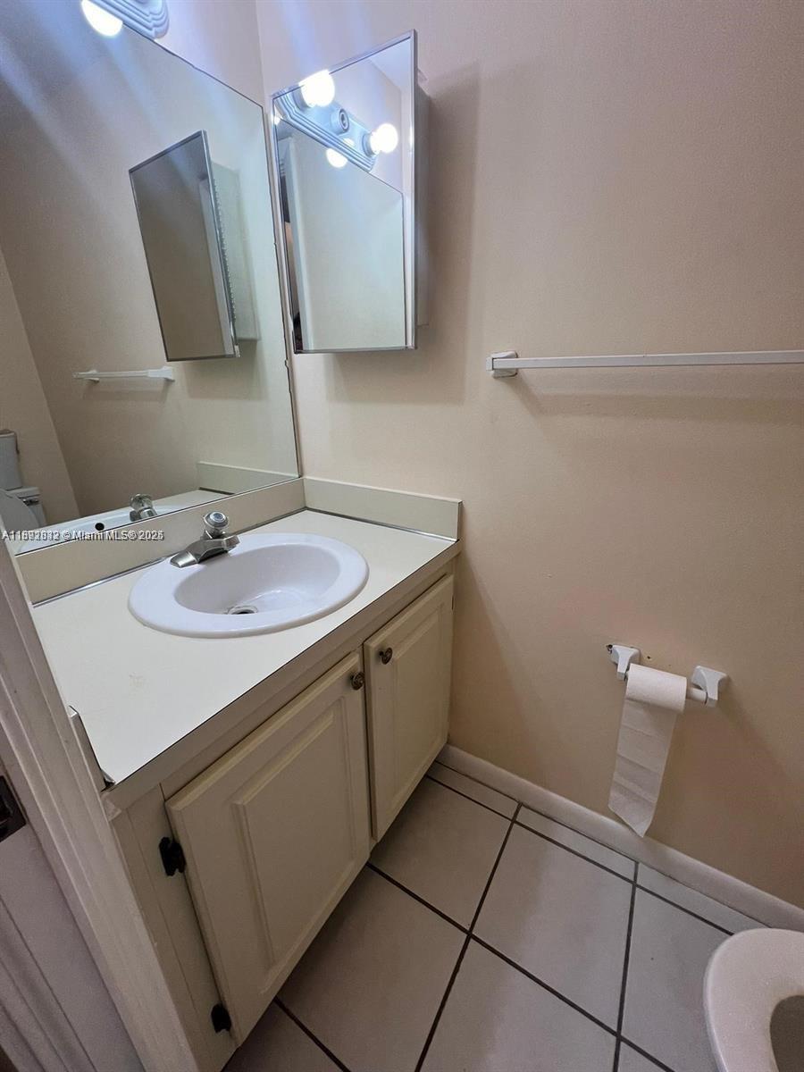 TARA GARDENS 1 CONDO - Residential Lease