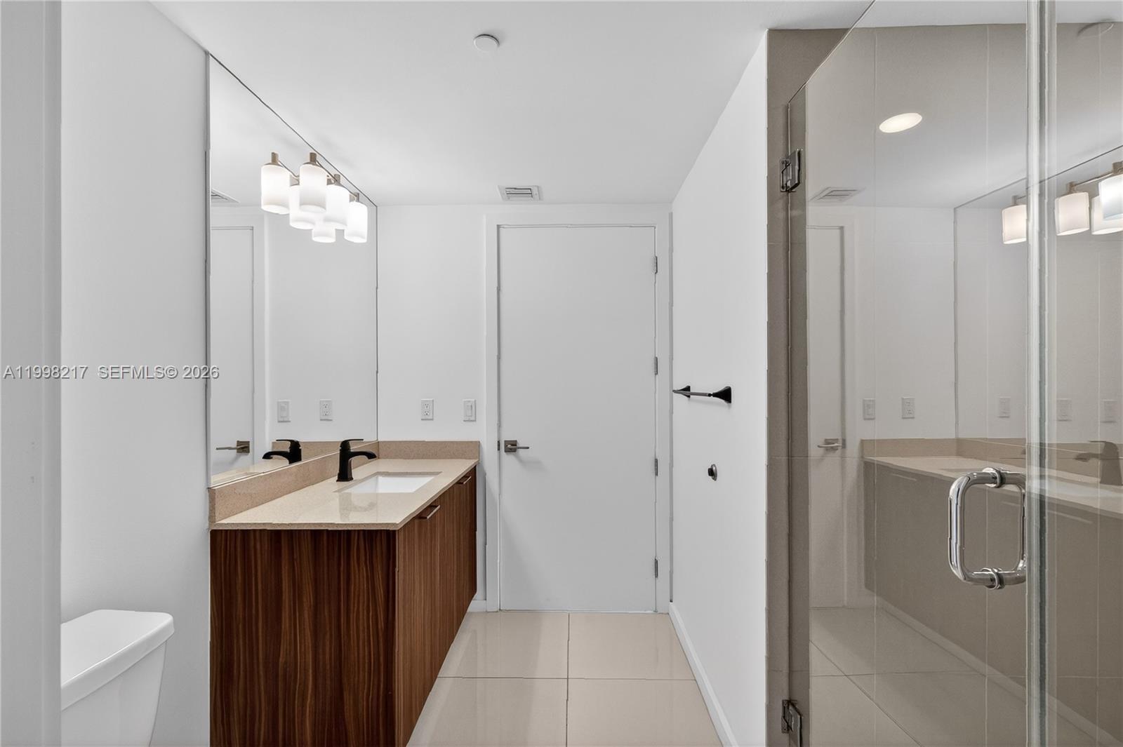 5252 PASEO CONDO - Residential Lease