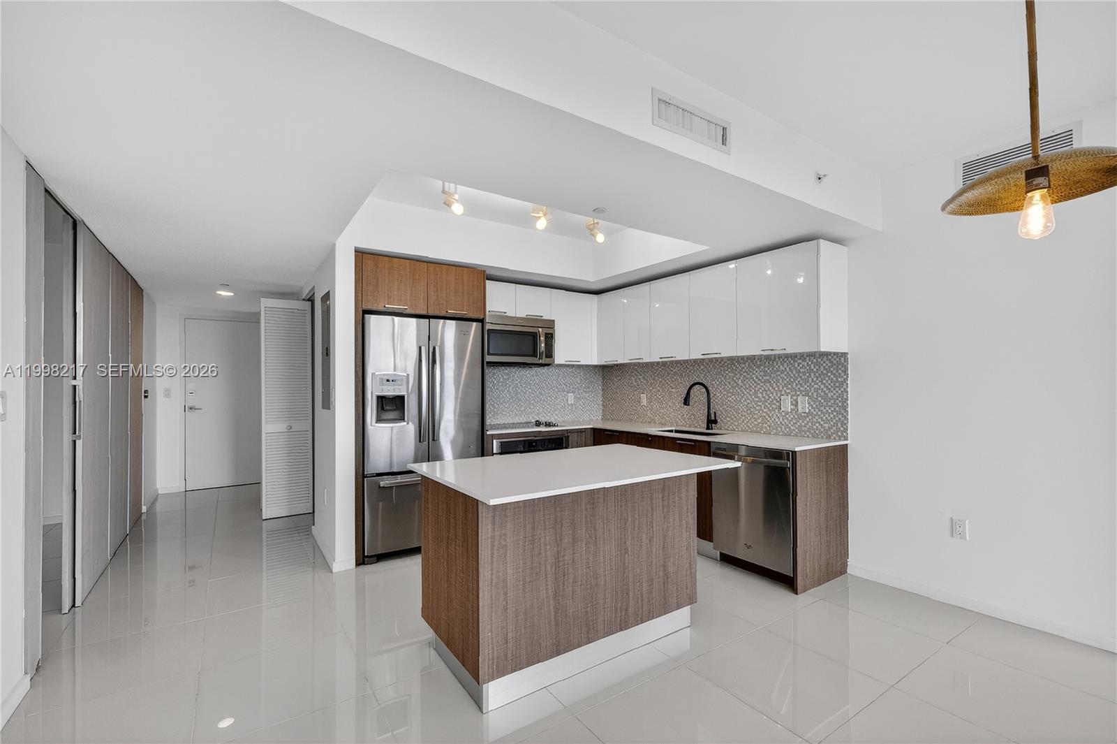 5252 PASEO CONDO - Residential Lease