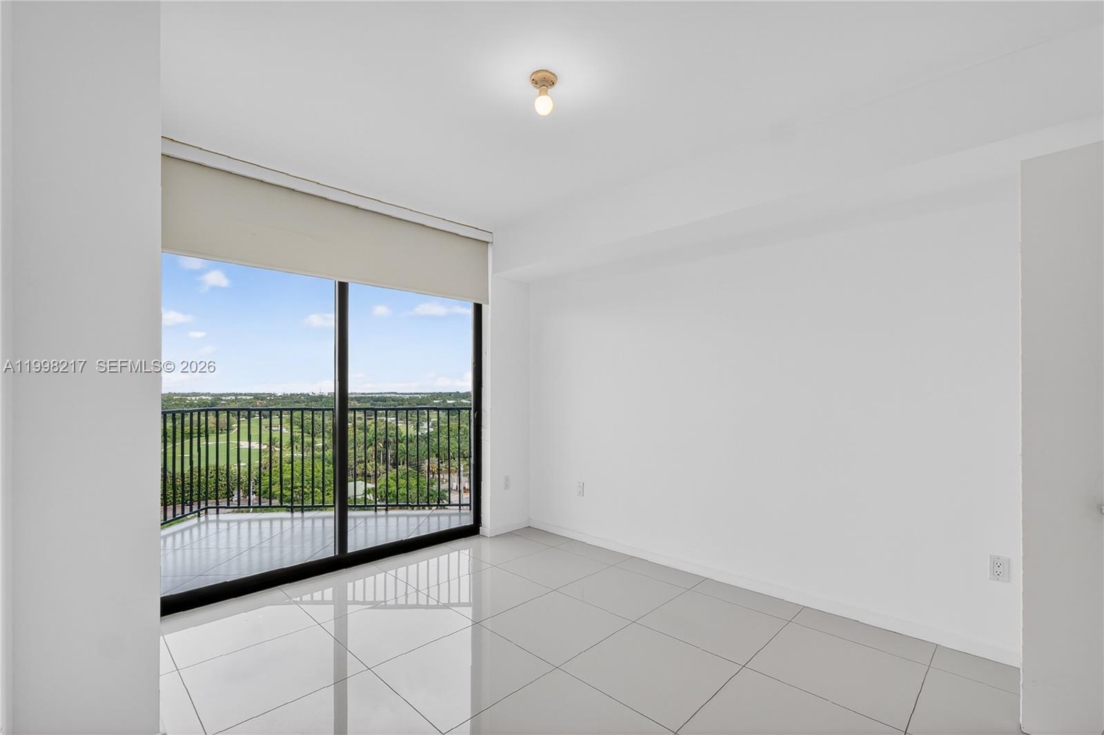 5252 PASEO CONDO - Residential Lease