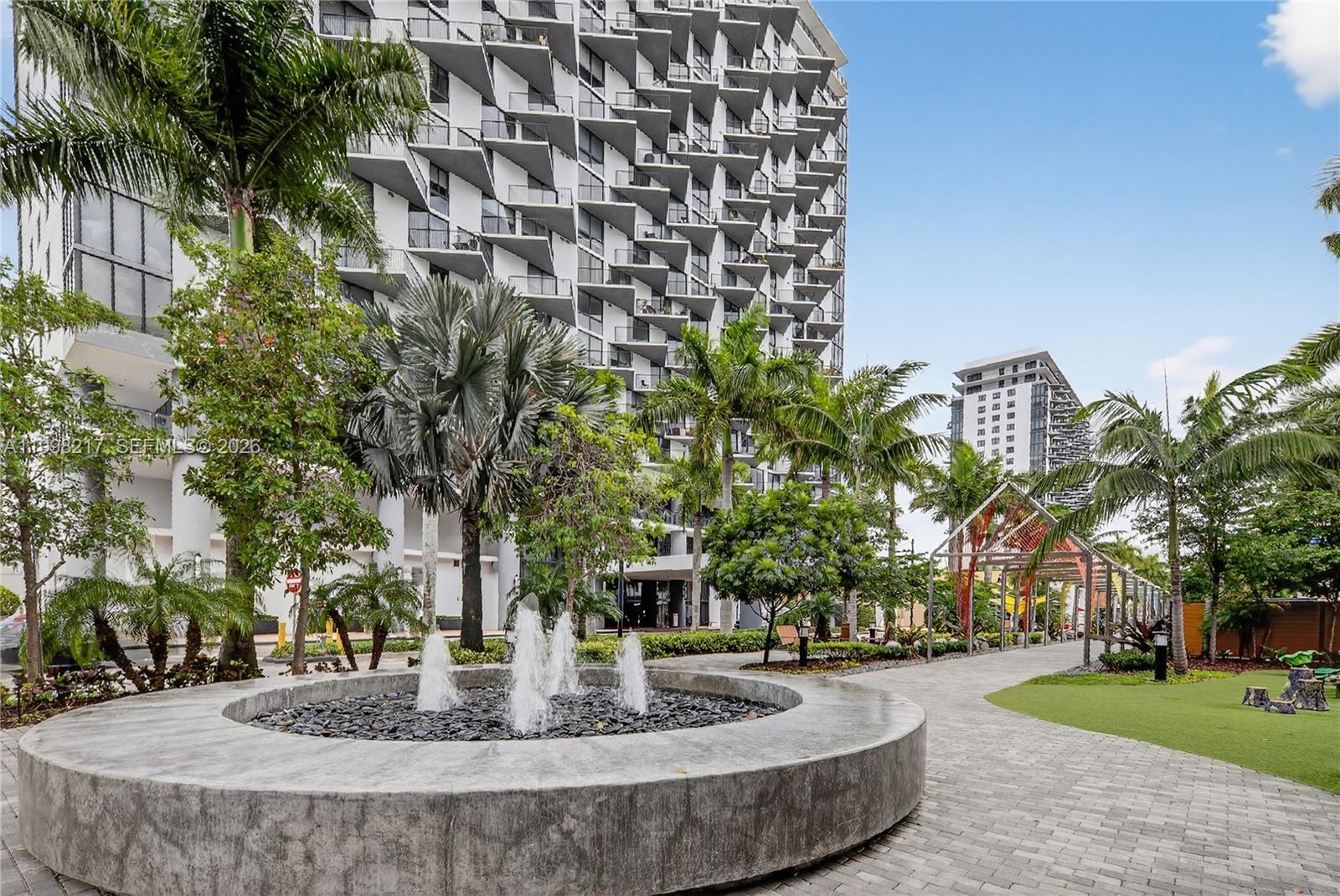 5252 PASEO CONDO - Residential Lease