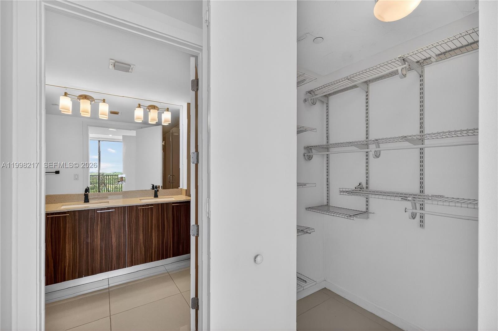 5252 PASEO CONDO - Residential Lease