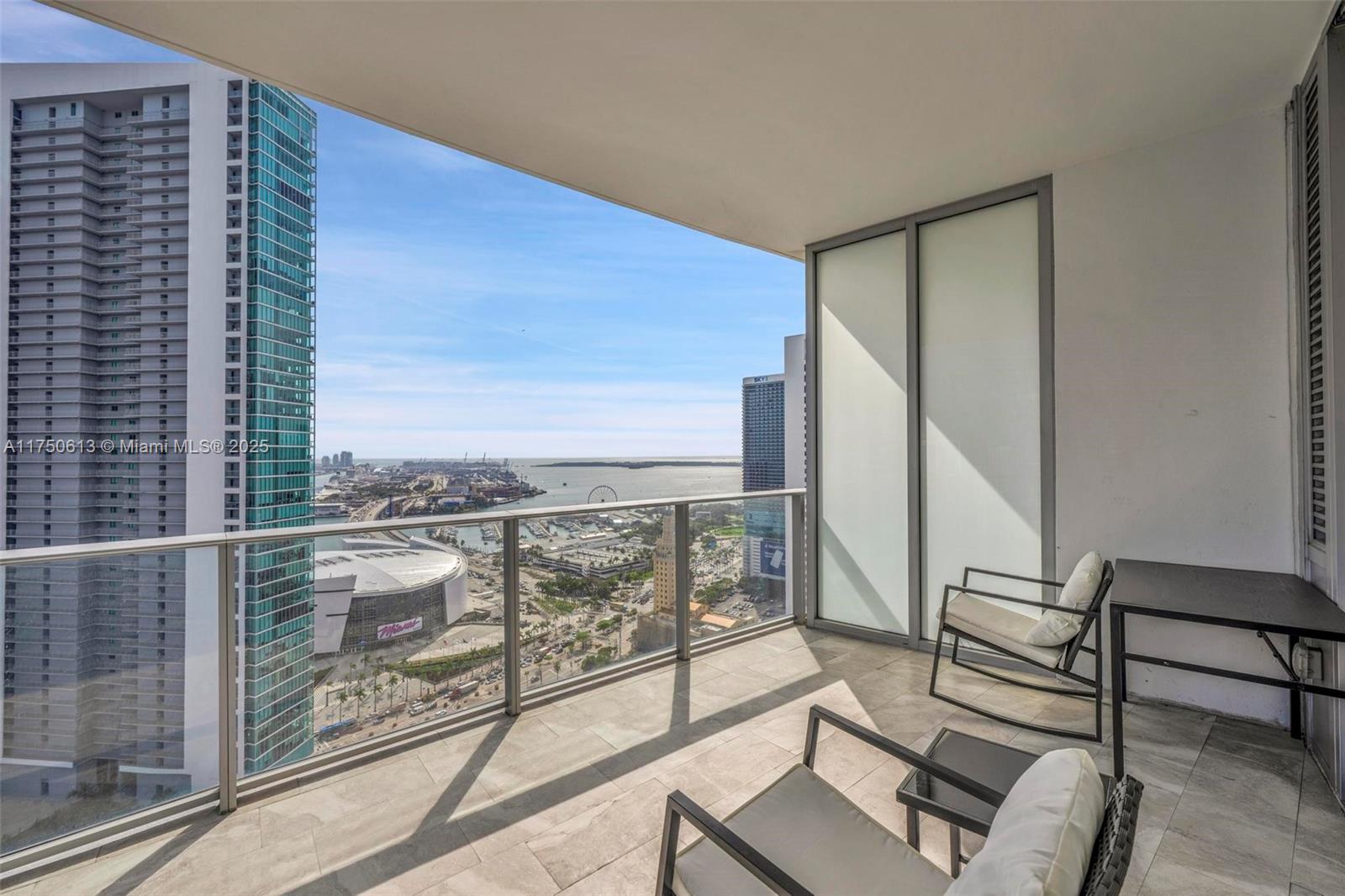 PARAMOUNT MIAMI WORLDCENT - Residential