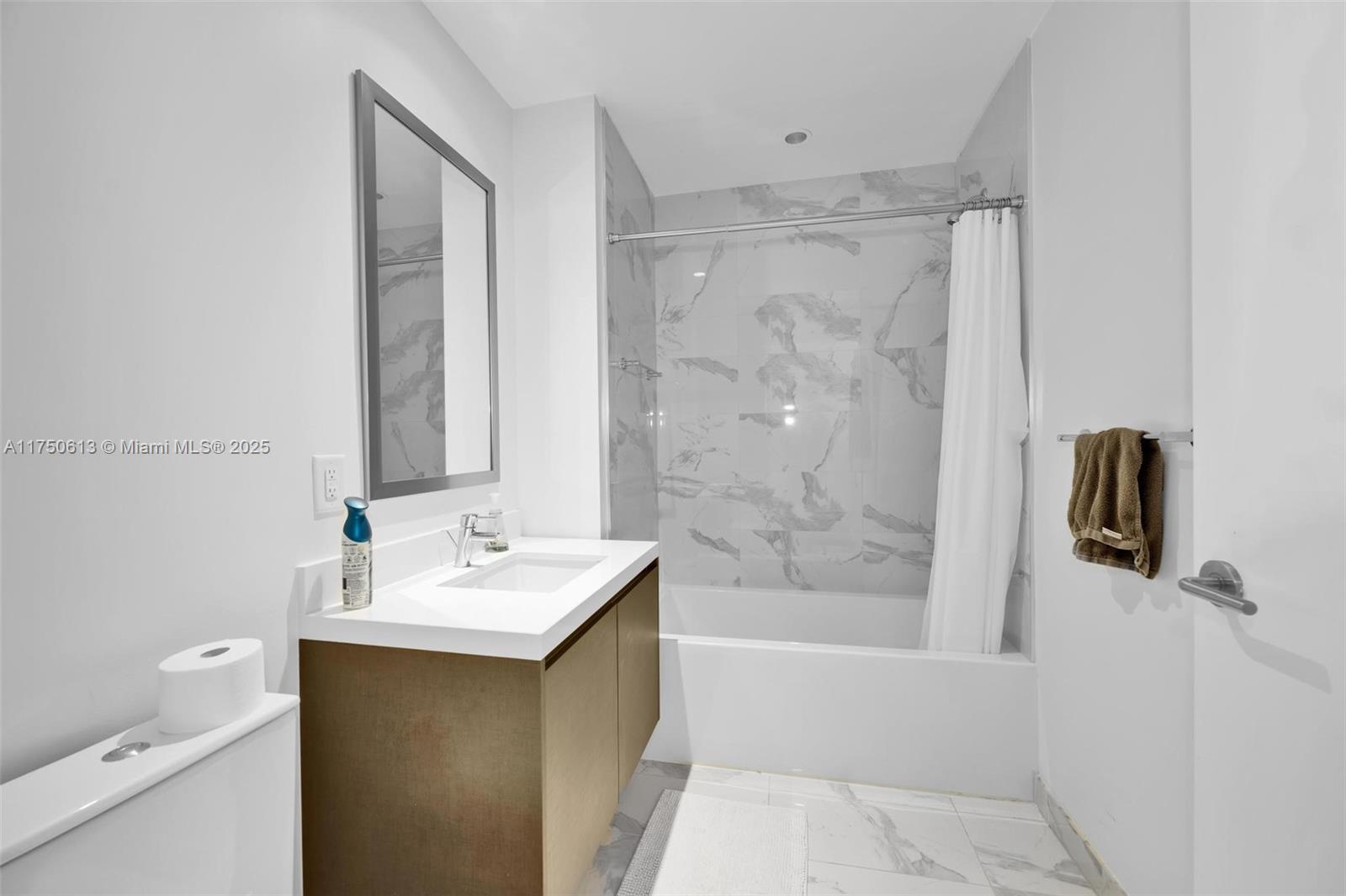 PARAMOUNT MIAMI WORLDCENT - Residential