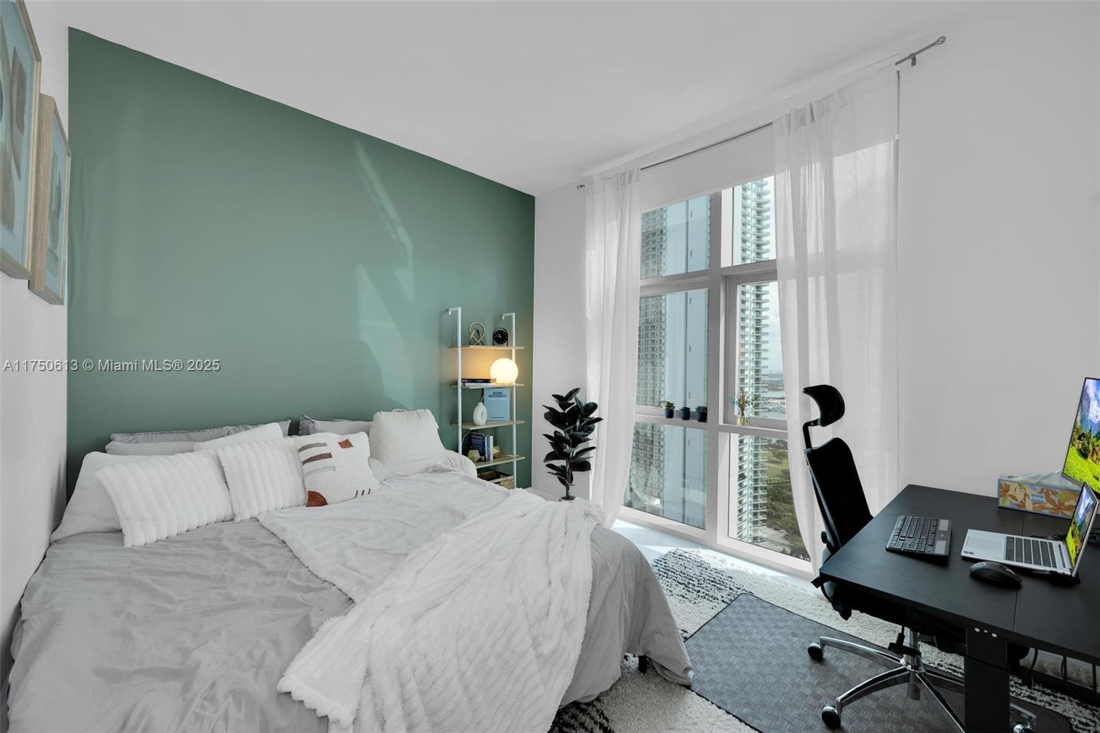 PARAMOUNT MIAMI WORLDCENT - Residential