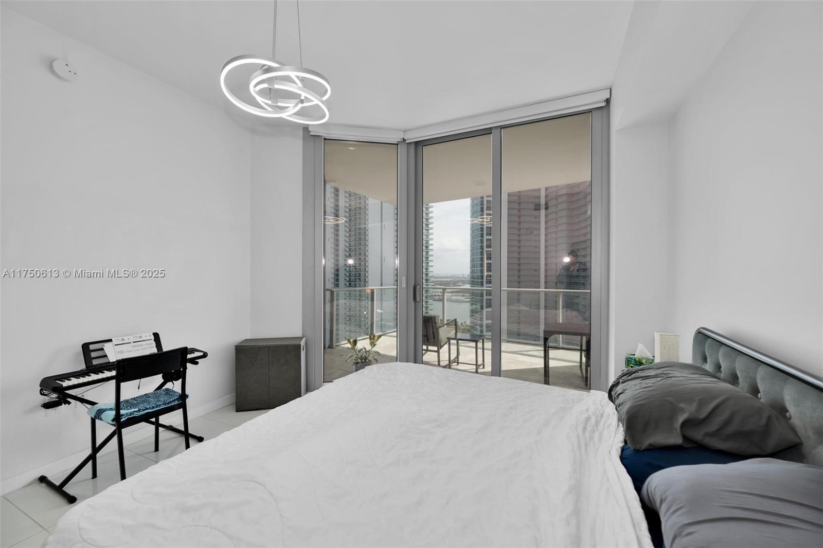 PARAMOUNT MIAMI WORLDCENT - Residential