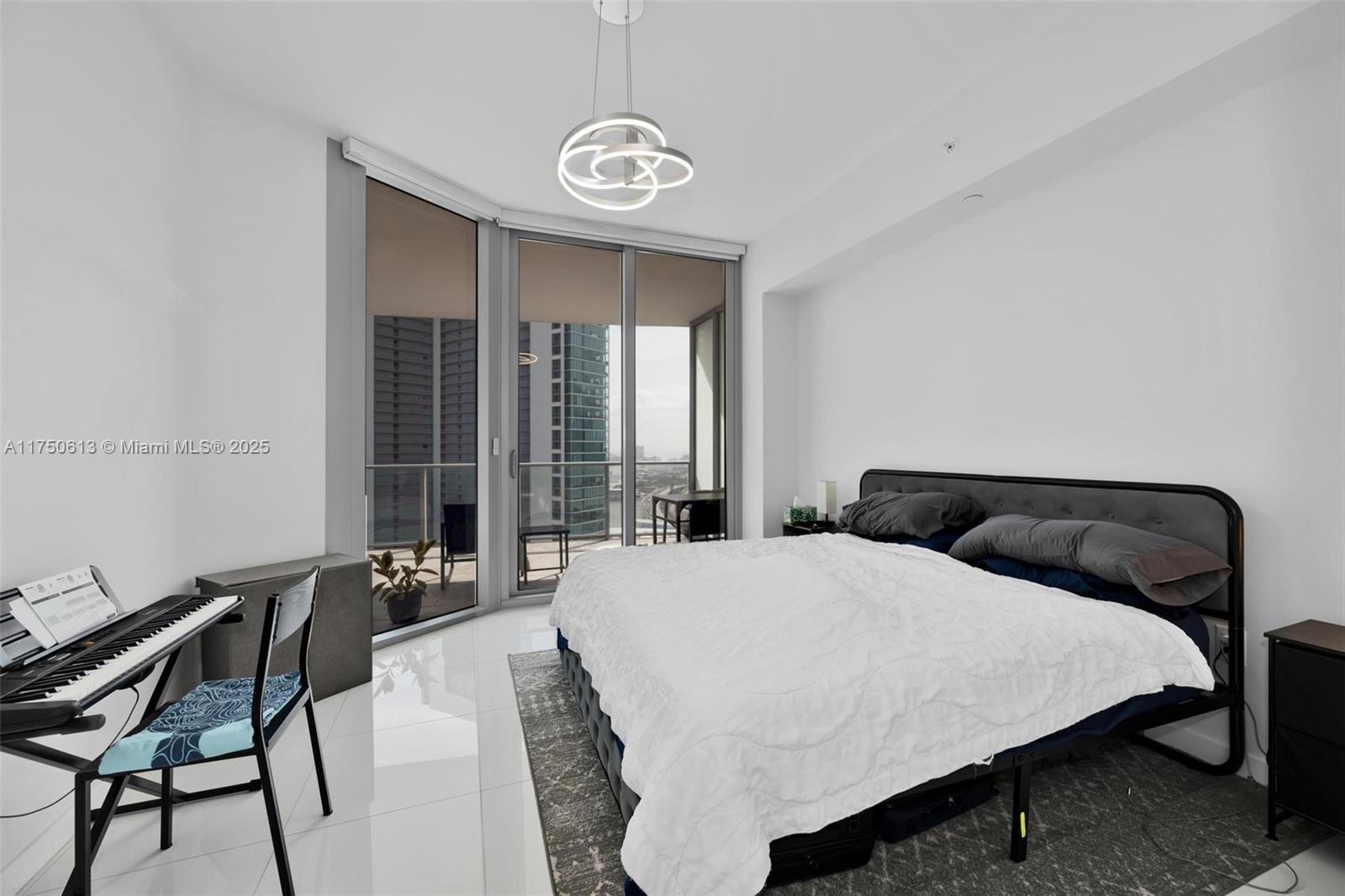 PARAMOUNT MIAMI WORLDCENT - Residential