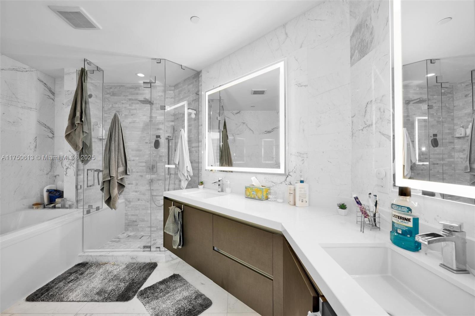 PARAMOUNT MIAMI WORLDCENT - Residential