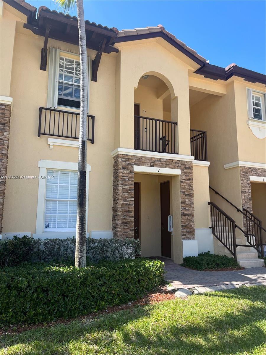 Rental Property at 9217 Sw 227th St 7, Cutler Bay, Miami-Dade County, Florida - Bedrooms: 3 
Bathrooms: 2  - $2,350 MO.