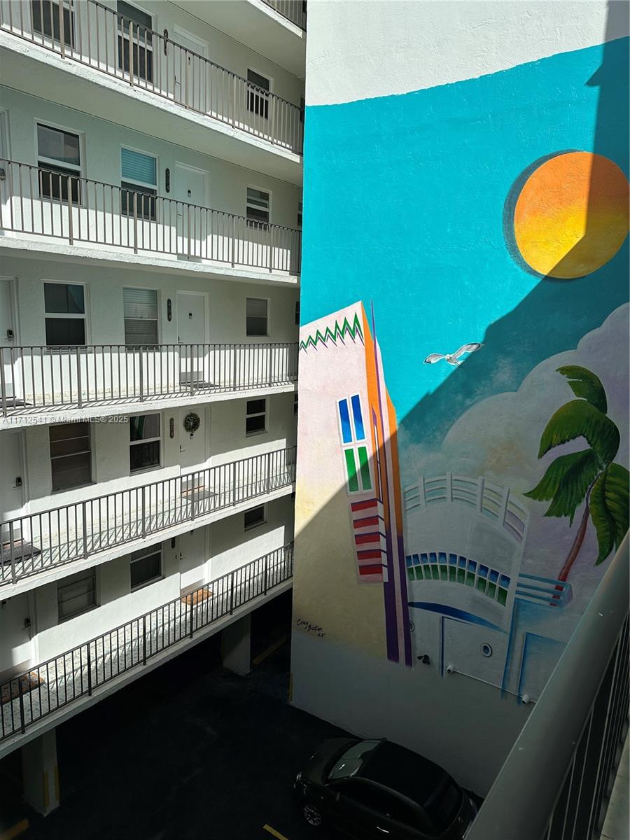 COLLINS TOWERS CONDO - Residential