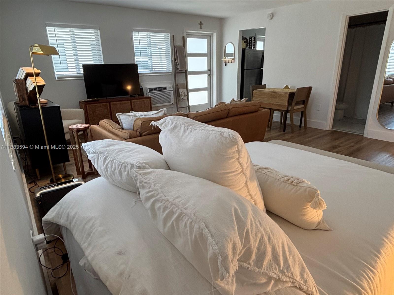CORAL GABLES SEC L - Residential Lease