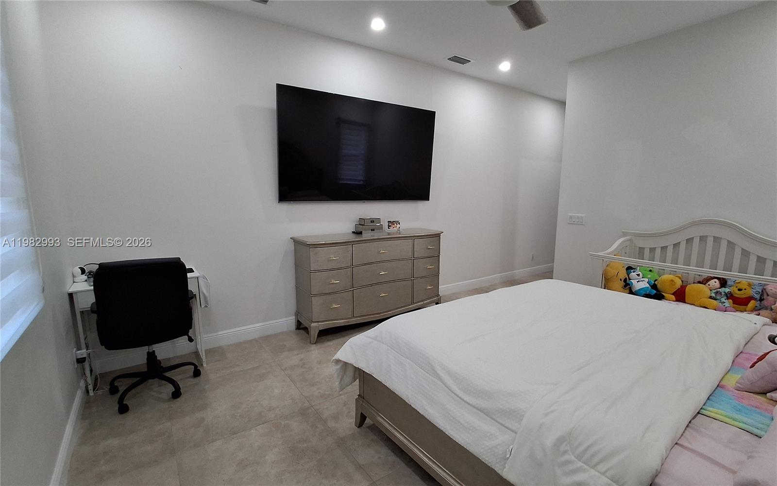 GOLDEN GATE EST - Residential