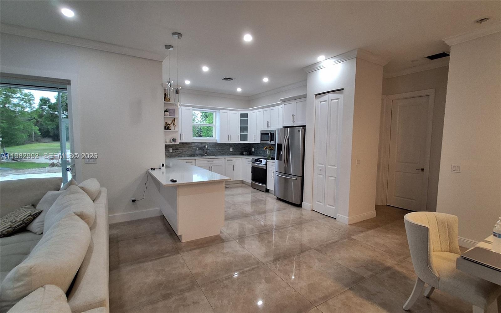 GOLDEN GATE EST - Residential