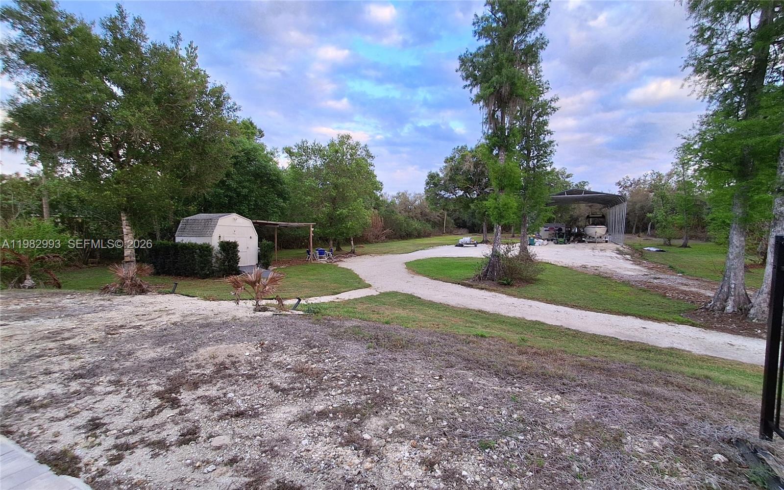 GOLDEN GATE EST - Residential