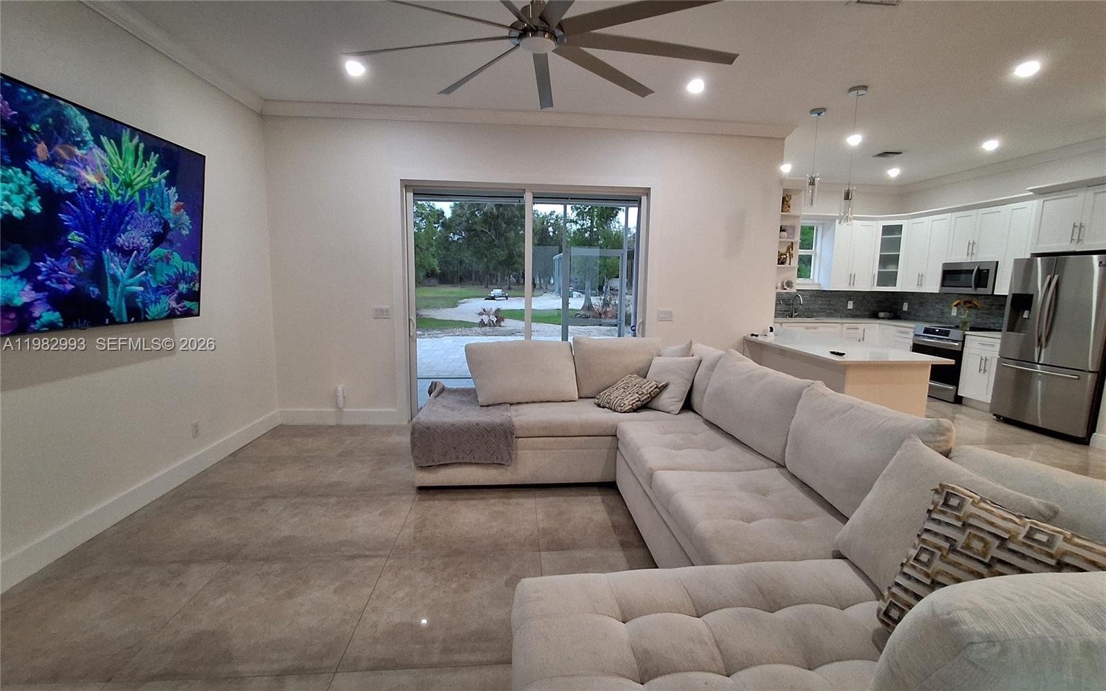 GOLDEN GATE EST - Residential