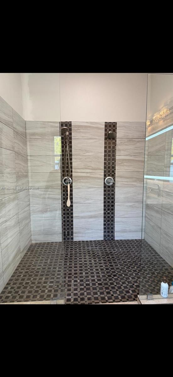 GOLDEN GATE EST - Residential