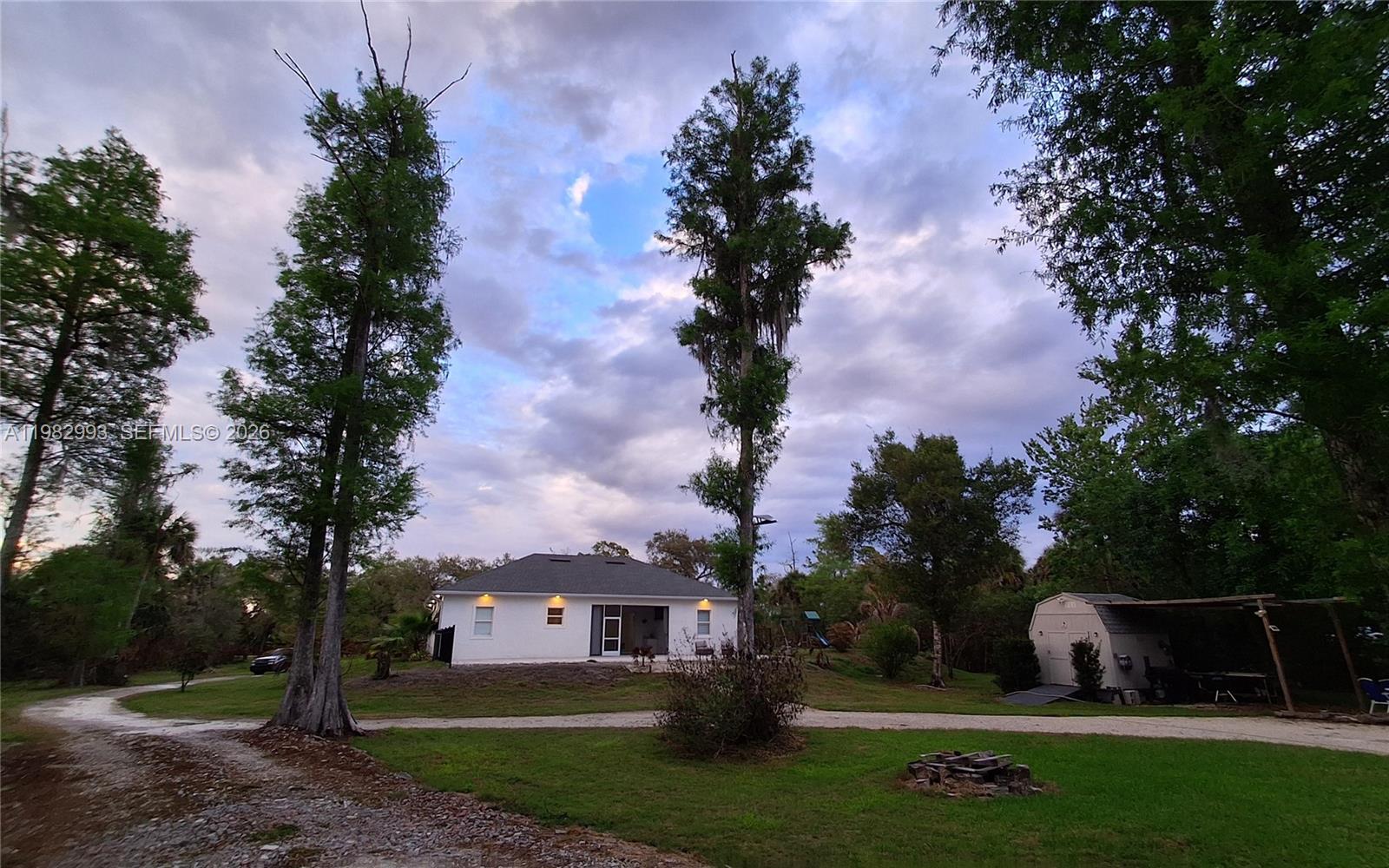 GOLDEN GATE EST - Residential